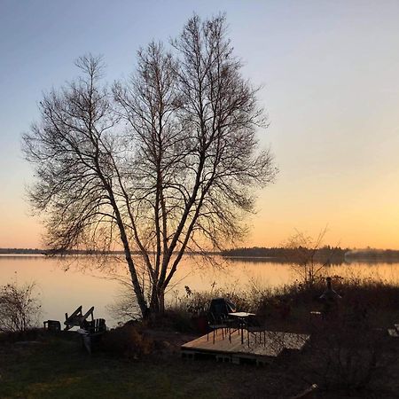Le Gite Du Lac A La Tortue Herouxville Exterior photo
